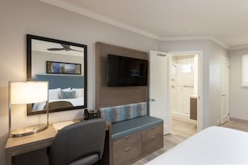 Marina Beach Motel