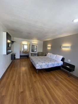 Motel 6 Bryan-College Station