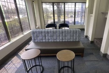La Quinta Inn & Suites By Wyndham South Holland