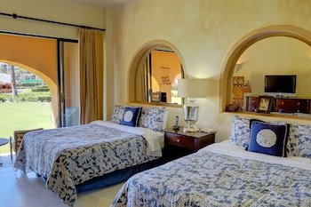 Casa del Mar Condominiums