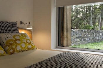 Sete Cidades Lake Lodge