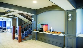 Winds Hotel