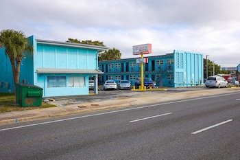 Aladdin Motel