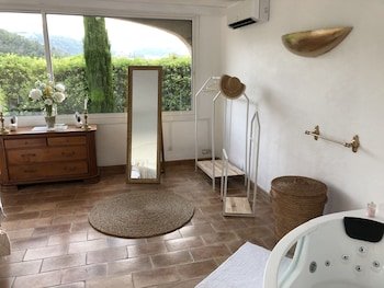 Villa Santa Rita