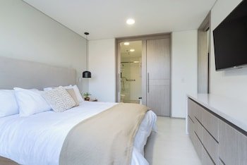 Portanova Suites