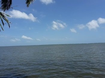 Lagoon Waves Hotel