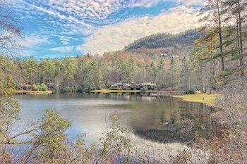 Foxhunt at Sapphire Valley