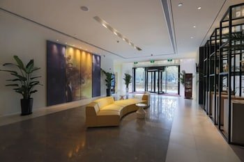 Jinjiang Metropolo Shanghai Xujiahui Nanhuating Hotel