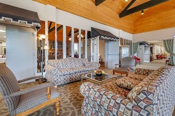 Quality Inn & Suites Escanaba
