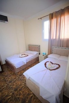 El Khalil Pyramids Inn