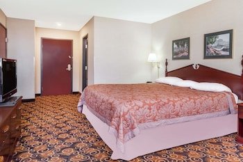 Super 8 by Wyndham Evansville North