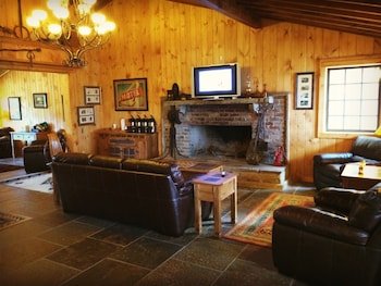 The Smoke House Lodge & Cabins