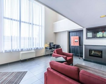 Comfort Inn East
