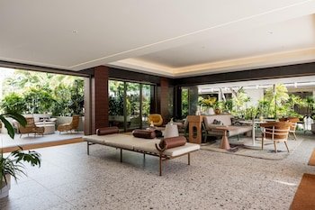 The Ambassador Hotel of Waikiki, Tapestry Collection by Hilton