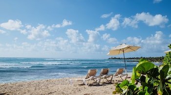 Las Villas Akumal 2B-14 by SkyRun