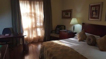 Oakwood Park Hotel