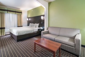 Clarion Inn & Suites Weatherford