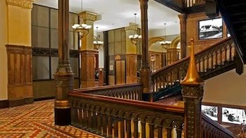 Hilton Garden Inn Milwaukee Downtown