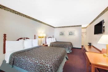 Days Inn by Wyndham Erick