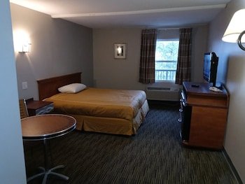 Peachtree Inn & Suites Atlanta Northeast