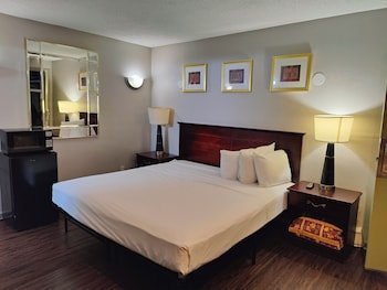 Capri Motel