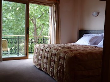Mountain Rose Hotel