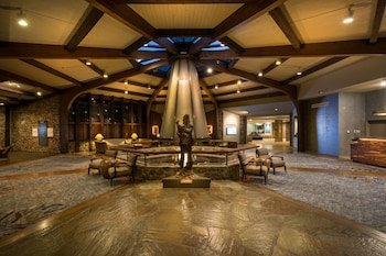 Lodge of Four Seasons