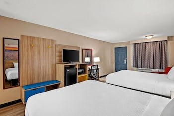Days Inn by Wyndham Whitmore Lake