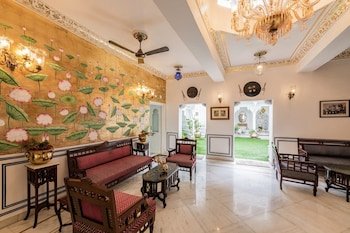Jagat Niwas Palace