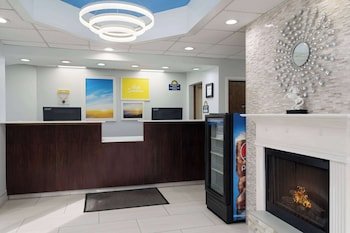 Days Inn by Wyndham Weldon Roanoke Rapids