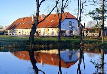 Uksik Ruutel Hotel