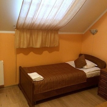 Uksik Ruutel Hotel