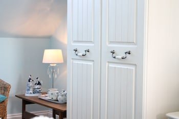 Brynhaul Bed & Breakfast