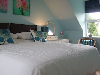 Brynhaul Bed & Breakfast