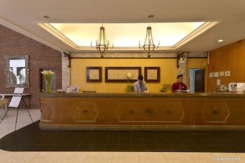 Montebello Villa Hotel