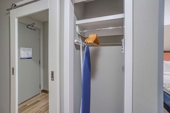 Hampton Inn by Hilton Bedford