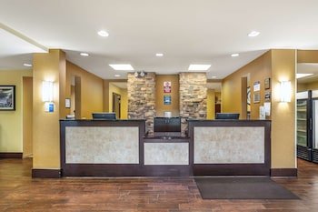 Best Western Plus University Park Inn & Suites