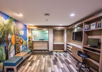 Travelodge by Wyndham Culver City