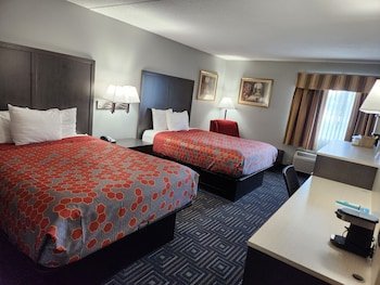 Days Inn by Wyndham Mounds View Twin Cities North
