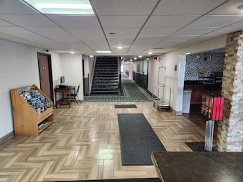 Days Inn by Wyndham Mounds View Twin Cities North