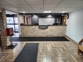 Days Inn by Wyndham Mounds View Twin Cities North