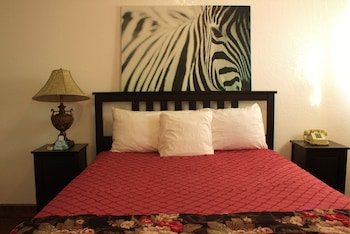 Tradewinds Airport Hotel