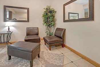 Super 8 by Wyndham Indianapolis South