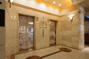 Washington Plaza