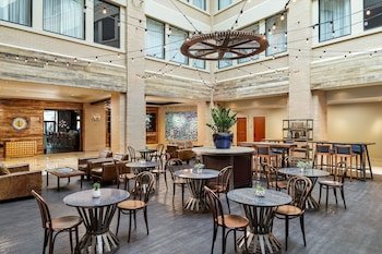 Renaissance New Orleans Arts Hotel
