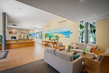 Broadwater Beach Resort
