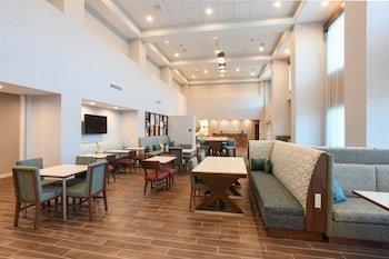 Hampton Inn & Suites Cincinnati Liberty Township