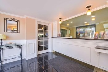 Americas Best Value Laguna Inn & Suites