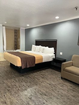 Americas Best Value Laguna Inn & Suites