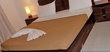 Hilary Hotel